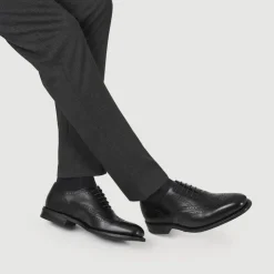 Loake Buckingham Wide-Fit Leather Brogues -
