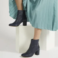 Women Jones Bootmaker Neptune Heeled Ankle Boots -