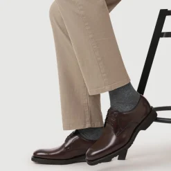 Loake Smart Leather Wide-Fit Derby Shoes -