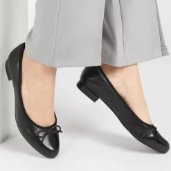 Women Jones Bootmaker Soleil Leather Low Ballet Pumps -