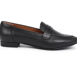 Women Synara Leather Loafers -