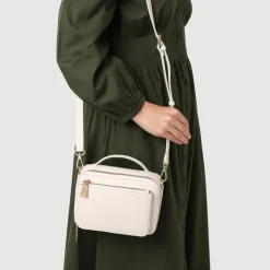 Women Jones Bootmaker Waldorf Leather Zip-Up Handbag -