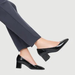 Women Zadie Smart Leather Court Shoes -