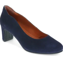 Women ZoeyWide Leather Court Shoes -